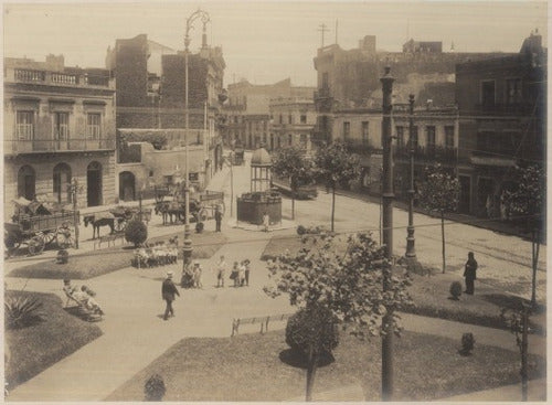 Montevideo Antiguo Plazuela H Y Obes 1910 - Lámina 45x30 Cm. 0