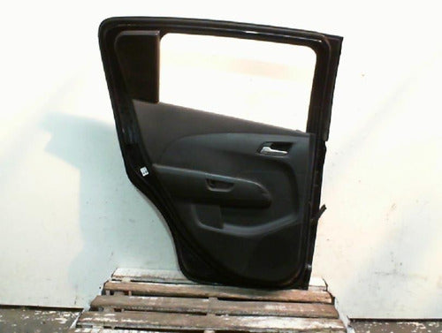 Puerta Trasera Izquierda Chevrolet Sonic 4p 2015 - 284535 1