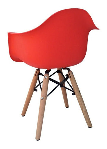 DeSillas Eames Junior Chair 2