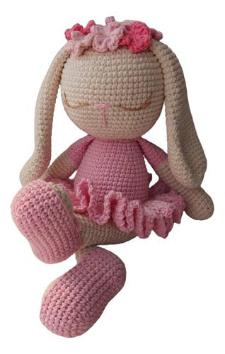 Amanecer Tejiendo Bunny Attachment Doll - Amigurumi 0