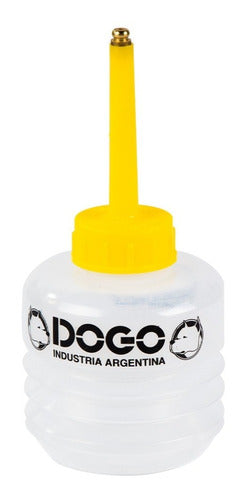 Plastic Dogo Filling Oil Can with Bronze Tip Screw Lid 1