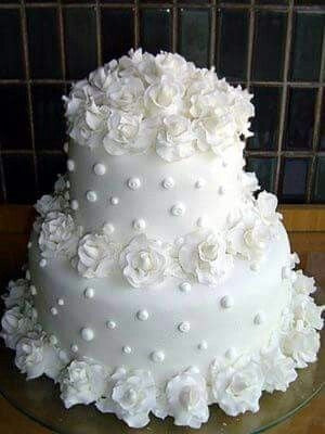 Adorno De Torta De Boda ,arreglo Floral En Porcelana Fria . 2