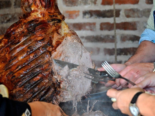 Heredia 24hs Pernil Pata De Ternera Trasera - 50 Personas Precio X Persona 1