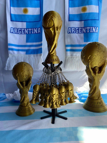 World Cup Combo Various Sizes 15/18/24 cm + Keychains 0