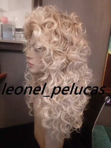 Peluca Rubia Rulos, Leonel_pelucas 4