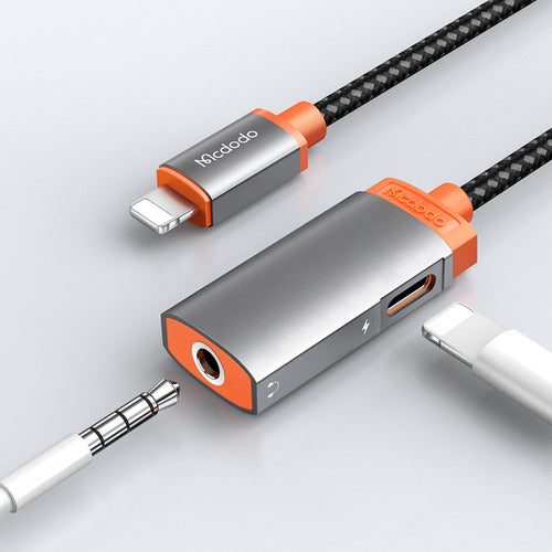 Mcdodo Lightning Audio and Charging Adapter for iPhone 2