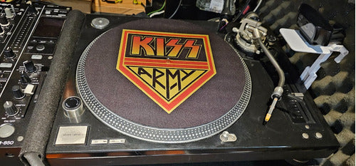 DJPROAUDIO Kiss Army Black Background Slipmat Latex 1