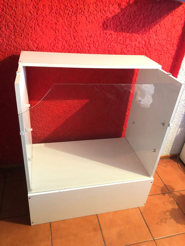 Mueble Tipo Motrador Se Puede Colocar Estantes De Vidrio 0