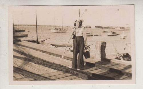 Punta Del Este Antigua Fotografia Postal En Muelle Con Vias 0