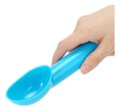 Arribo Set of 4 Plastic Ice Cream Scoops 1