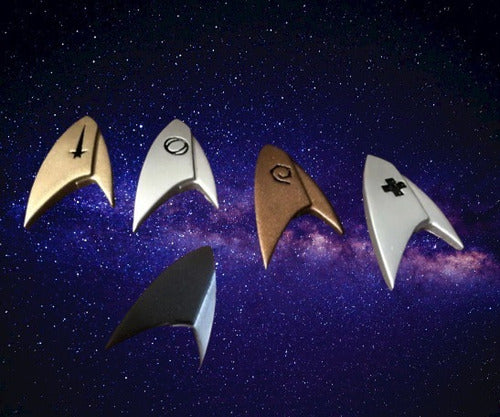 Federacion Set of 5 Metal Badges Travel to the Stars Discovery 1