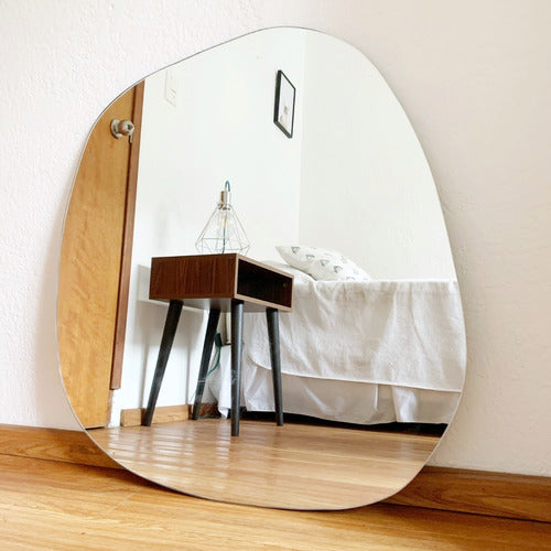 Irregular Mirror 0