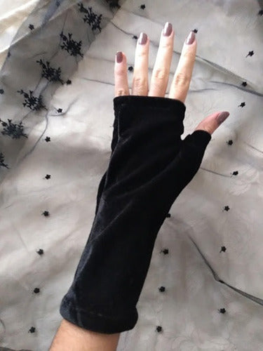 Velvet Gothic Rock Metal Fingerless Gloves 0