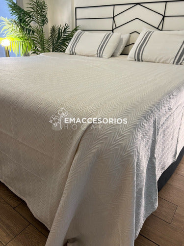 Lightweight Rustic Summer Bedspread 2.5-Seat Jacquard Fabric 1