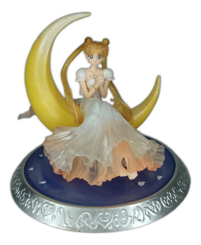 Figura Sailor Moon Princesa Sentada Luna. 13cm 0