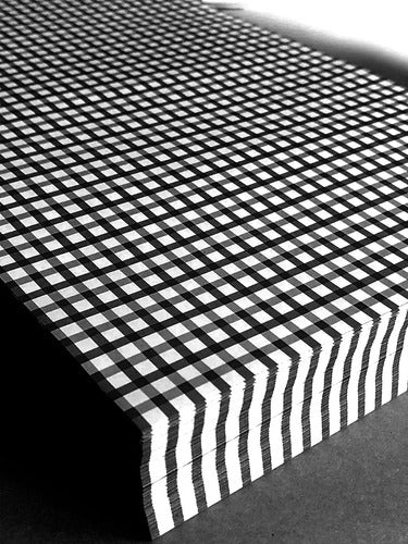 Paperandco. 500 Paper Tablecloths 60x60 Cm 0