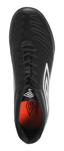 Umbro Class Men's Soccer Cleats Black White Official Store 1