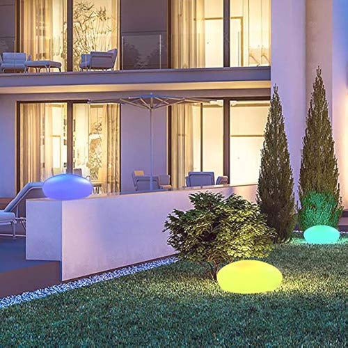 Las Luces Solares Del Jardín De Blbly Brillan En Forma De Ad 1