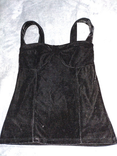 Musculosa De Terciopelo Negro 0