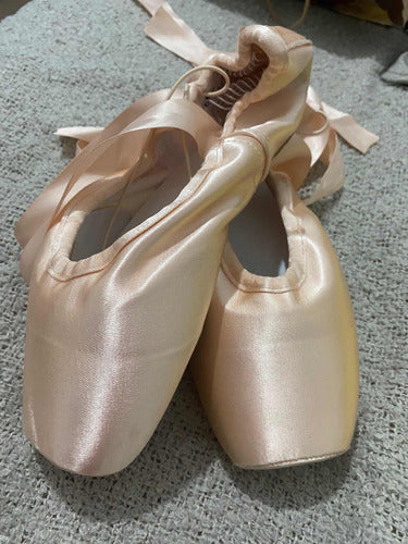 FR Duval Sansha Pointe Shoes Size 9 0