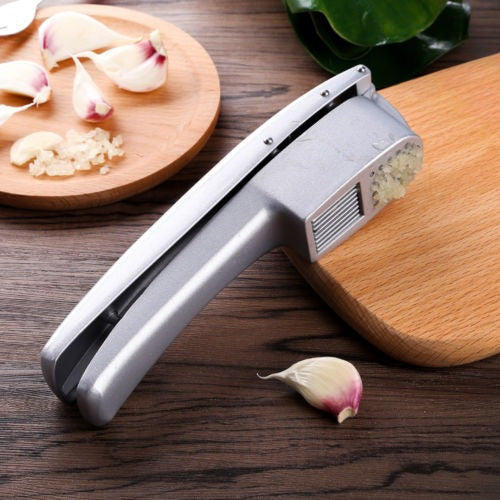 Garlic Press, Crusher, Juicer, and Slicer in Aluminum 5