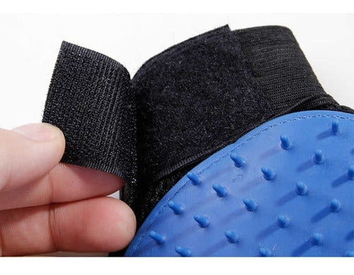 Silicone Brush Glove for Dogs or Cats - Pet Hair Remover and Massager 3
