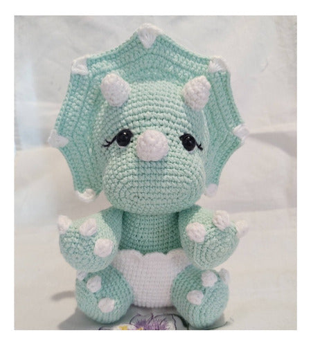 Triceratops Bebé Amigurumi 1