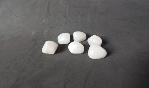 White Quartz Tumbled Stone - Ixtlan Minerales 1