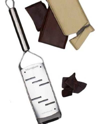 Microplane Long Cheese Grater for Vegetables and Chocolate 1