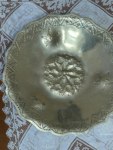 Colonial Silver-Plated Metal Centerpiece Tray 1