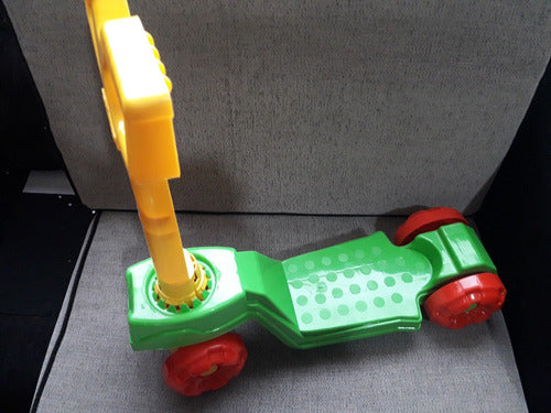 Mega Price Plastic Kids Scooter 1