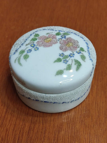 Alhajero Porcelana Pequeno Con Flores Y Arenado 1