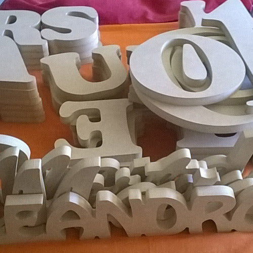 Virutas Uruguay Pack of 5 Wooden Letters - 15cm 4