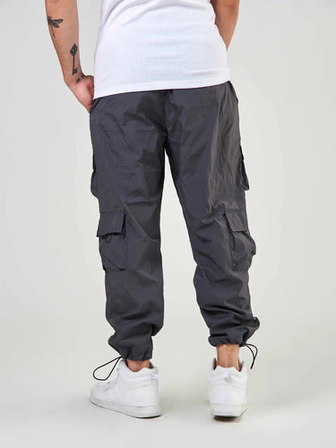 Men's Wrinkled Effect Cargo Jogger Pants 4