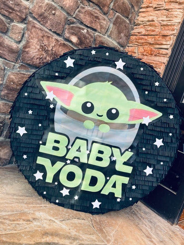 Decor Arte Piñata Baby Yoda 2