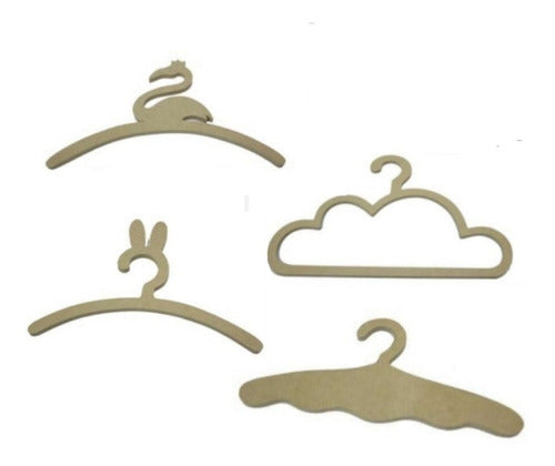 Puntitos Carpintería Pack X 10 Fun MDF Hangers for Kids Costumes 0