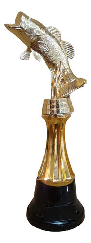 CABPremiaciones Trofeo Plástico Pesca Surubi Columna Chica 20.5cm Souvenir 0