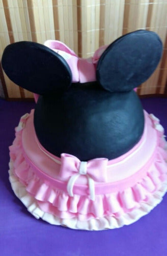 Torta Minnie. Base Y Cabeza Son Bizcochuelo. Orejas De Choco 4