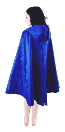 ItsyBitsy Waterproof Cape with Self-storage Pocket 1