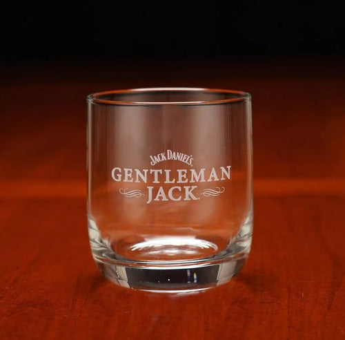 Jack Daniel's Gentleman Jack 750 + 2 Exclusive Glasses Gift Set 2