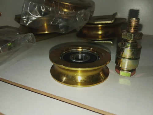 Rueda Para Porton Con Perno En U 50mm Hierro Bronceado 0