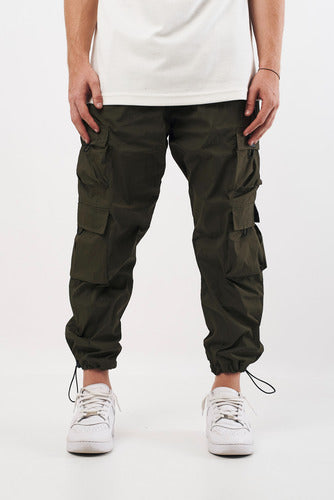 Men's Wrinkled Effect Cargo Jogger Pants 5