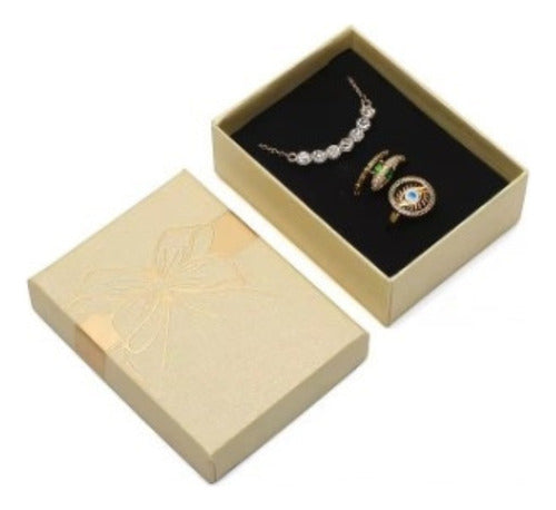 Beautiful Beige Necklace and Pendant Case - Ideal for Gifting 0