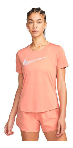 Nike Swoosh Run T-Shirt 3