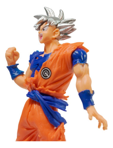 Dragon Ball Z Goku Ultra Instinto Figura - Dragon Ball Super 4