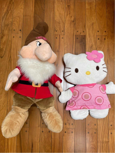 Peluches Orignales Disney Pluto Winnie P. Hello Kitty Minnie 1