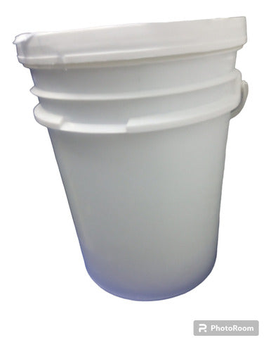 Baldes Blanco - New Buckets with White Lids 4