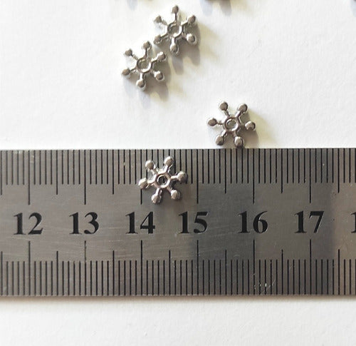 Tienda de Dijes Snowflake Spacer Beads - Pack of 50 3