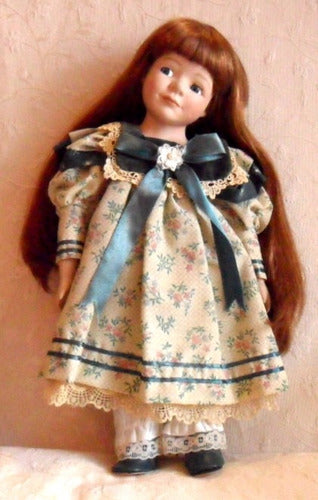 Muñeca Antigua De Porcelana. 40 Cm. De Altura 0