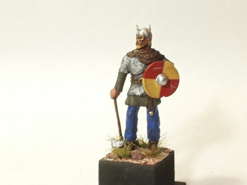 Metal Viking Figure 54mm or 1/32 Unique 1